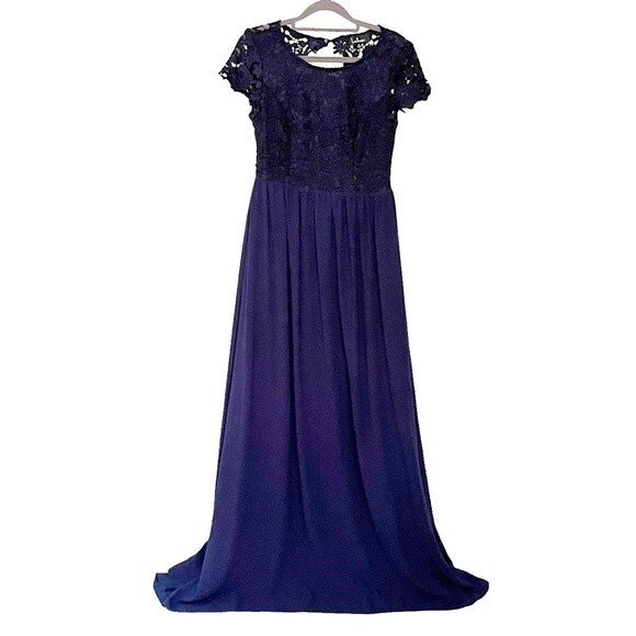 LULU'S THE GREATEST NAVY BLUE LACE MAXI DRESS WITH OPEN BACK SIZE SMALL - Picture 3 of 10